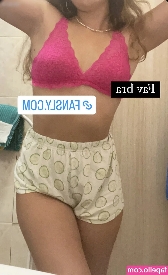 curly_decency [ curly-decency ] - 𓇼 𓂂𓏸Will you hit from behind