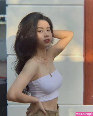 Han Hang [ han-hang ] - Can I put my pussy in your face like this