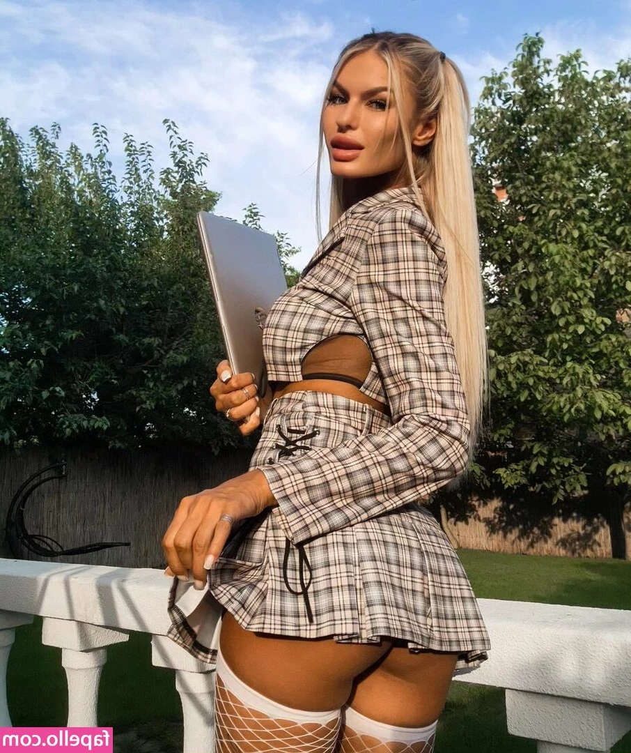 Baronova Tati [ baronova-tati ] - To see more  call in the messages