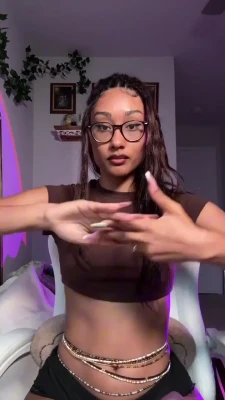 Rhiley Love [ rhiley-love ] - Er is nog een plekje vrij in het zwembad 🥵🍆💦💦💦