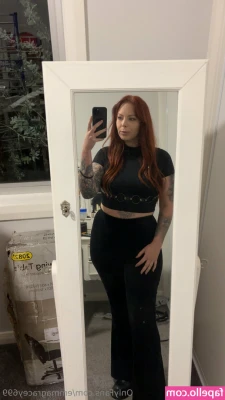 Emma Grace [ emma-grace ] - Someone on Twitter posted a BAD (Brooke After Dark) picture