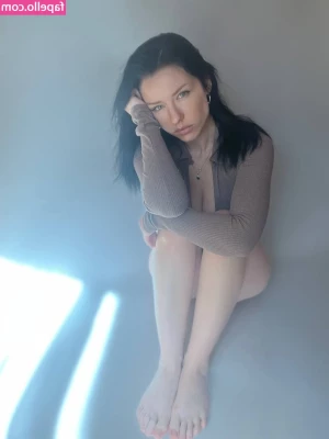 innervus - Reverse cowgirl has such a great view 😍😍  @deadkingbri