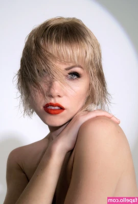 Carlyrae - I know this cocksucker felt so good sucking dick for me, my skype