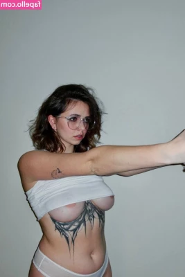 yulkachash - Letting daddy see how I set up for my sex tape     Comment what you