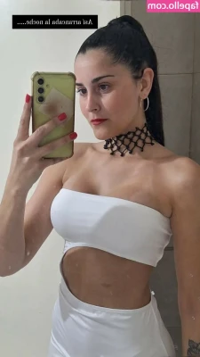 Sofi Pessina [ sofi-pessina ] - risky public content coming 🔜👀