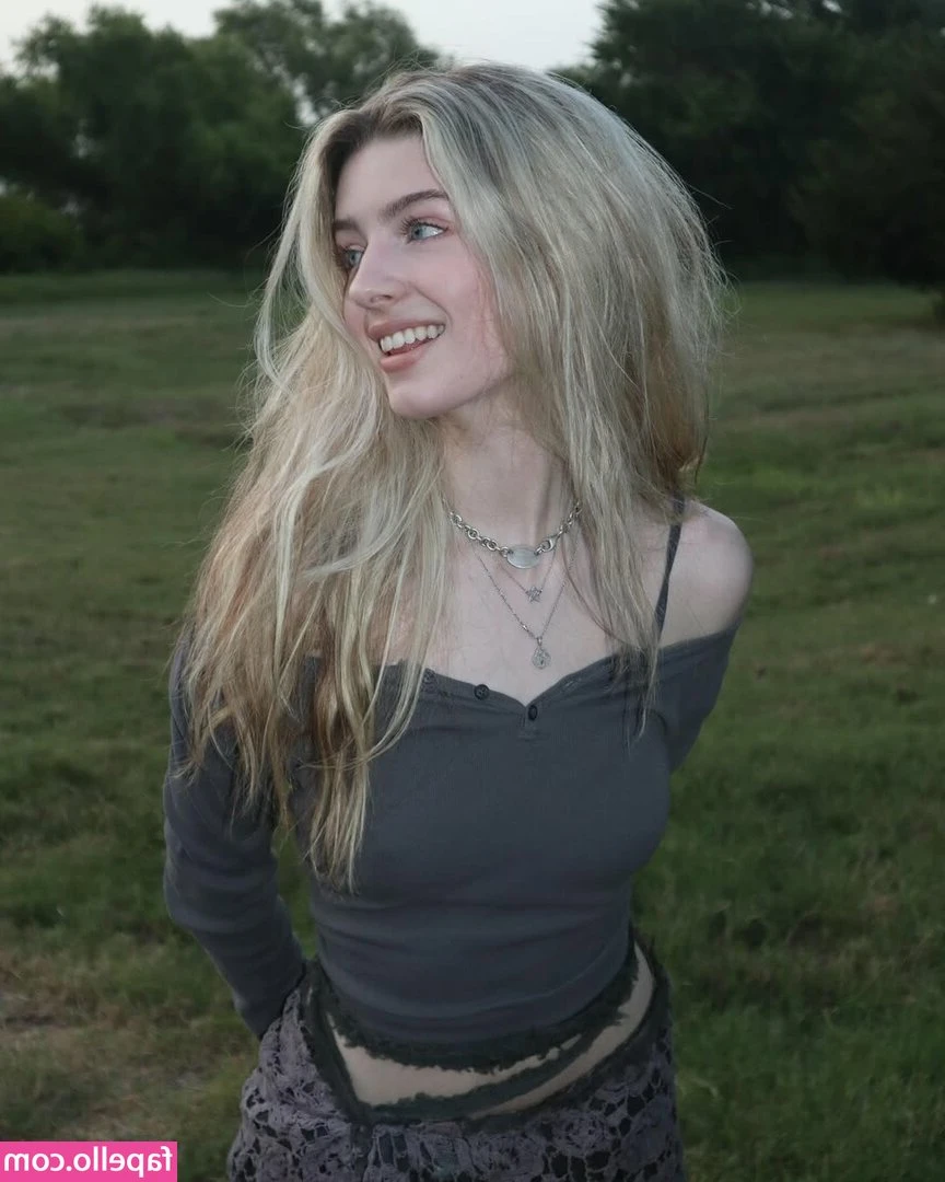 mckennabull - Let's take a dip and get wet together! 💦