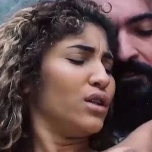 Curlylatina
