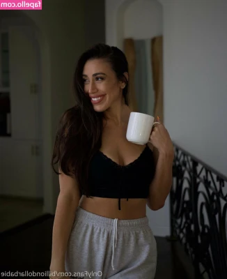 billiondollarbabie - Hey everyone!   Hope you are all save and well in this crazy time 🥰