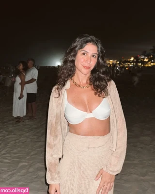 Fernanda Catania [ fernanda-catania ] - Bigger the risk, the better the reward 😈