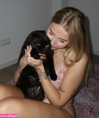 cirizzzle - i m a lulu gal all the way  but you can t go wrong with some classic