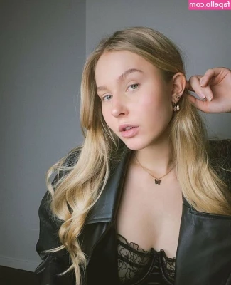 cirizzzle - Good evening friends! Don’t miss this hot video with booty harness