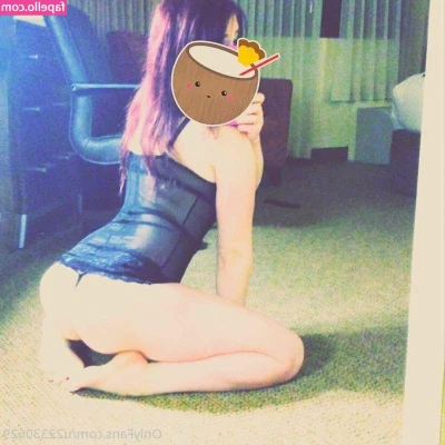 AlexiaLove0420 - Do you like my dress? 💜