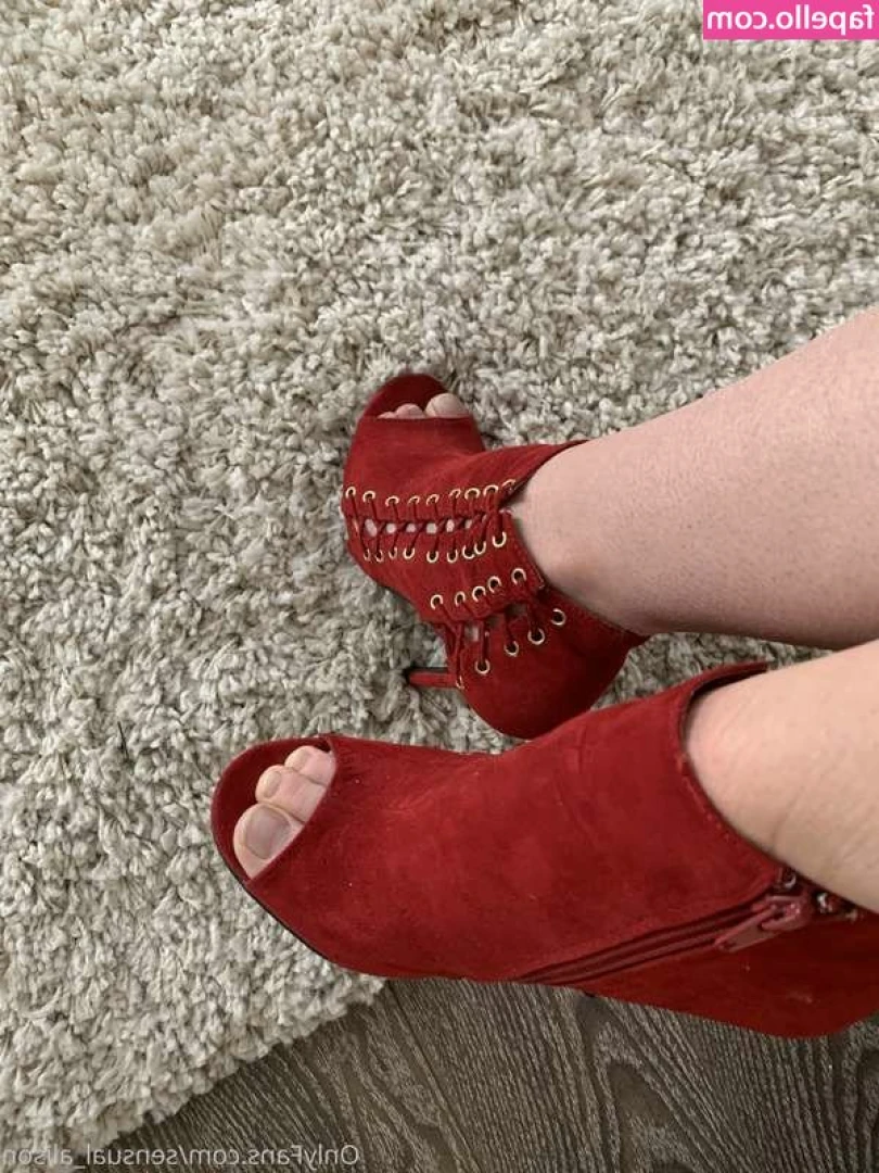 Alisonxox - 🇬🇧 I think there isn't anything better than a refreshing shower