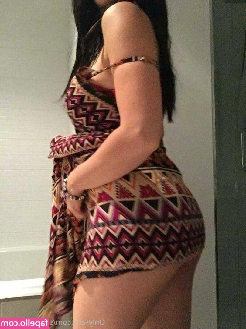 Alisonxox - Enjoying the view, daddy? 😚