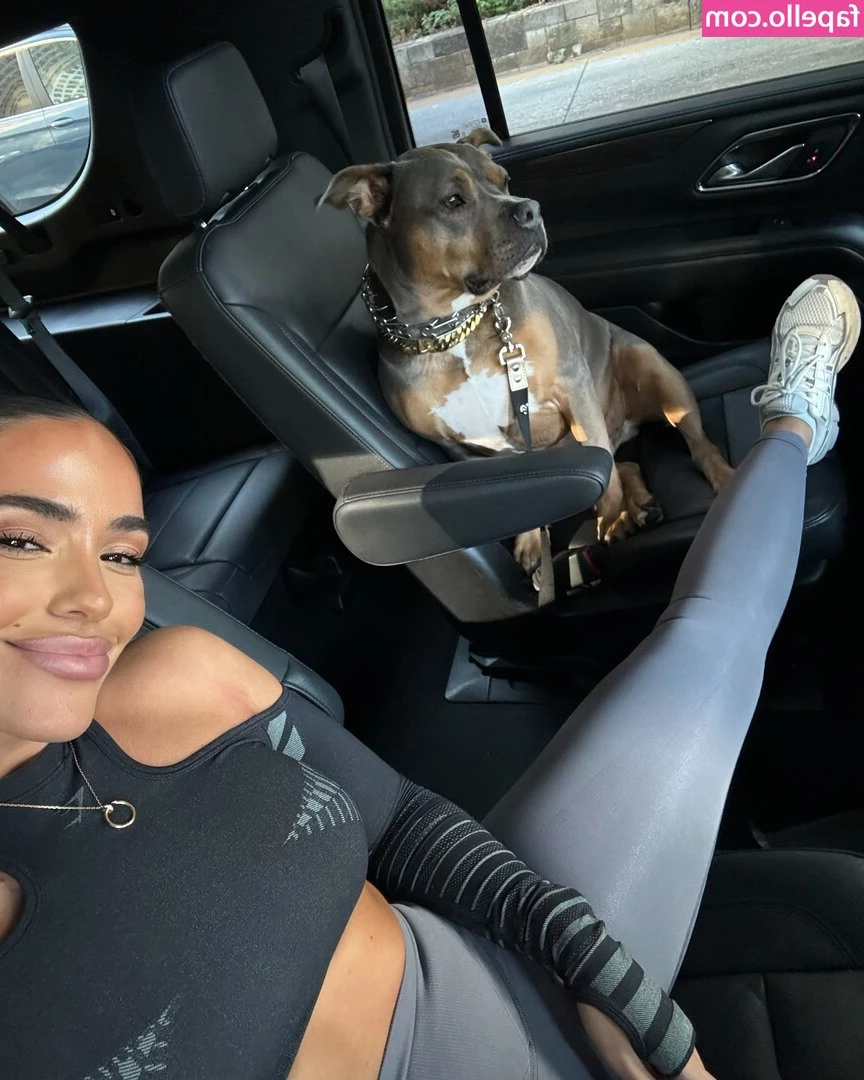 baddiejuu - I love a good lollipop
