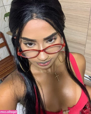 baddiejuu - Water