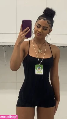 baddiejuu - Which is your favorite 1 or 2💜