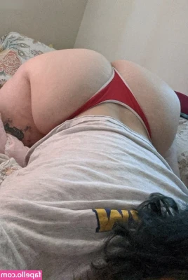 HarlotQuinn [ harlotquinn-4 ] - Can I catch your cum in my mouth baby?