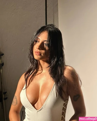 Kayan.a [ kayan-a ] - Last picture I took at the club 😫😤