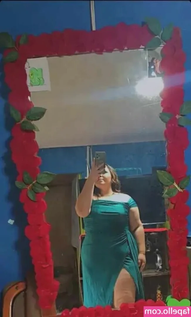 She_bodooh [ she-bodooh ] - Do you think you could take your eyes, or hands, off my ass if I was