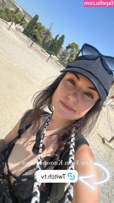 Sasha Grey [ sasha-grey ] - come see me in the bathroom 😏