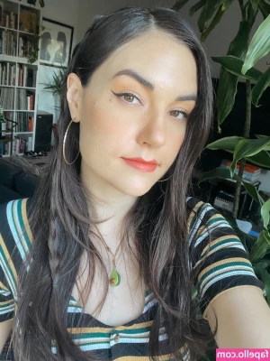 Sasha Grey [ sasha-grey ] - Here I am, bringing some spice to your day 😉😄