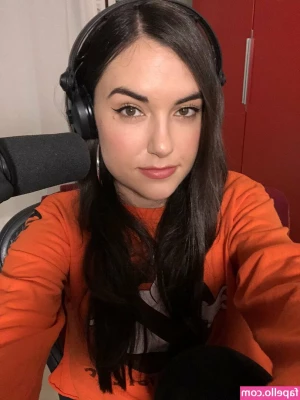 Sasha Grey [ sasha-grey ] - Guten Morgen  3 Wer will auf meine dicken Titten abspritzen    lt 3
