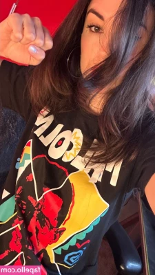 Sasha Grey [ sasha-grey ] - Who would be interested to pose and be drawn live on OF  Let me know