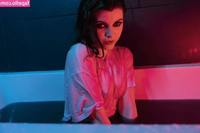 Olyashaa - enter message about my boobs so fan gives me a like oops  Well  do