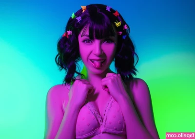 Olyashaa - Sassy asssy