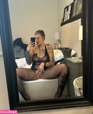 Tommy & Ginny [ tommy-ginny ] - What a beautiful day today! Don't you want to get naughty with me!