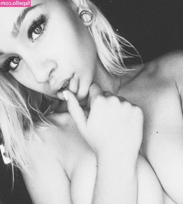 Agata Dziarma [ agata-dziarma ] - Today is your lucky day. You can’t pass up this baddie!! 🥵💕