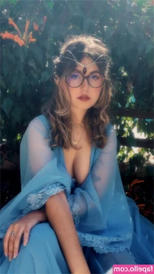 wildmarialaura - I wanna take off all my clothes... do you wanna sext?