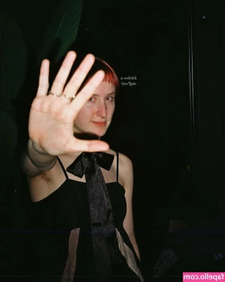 Lizzie Mayland [ lizzie-mayland ] - 這角度真的超色的...