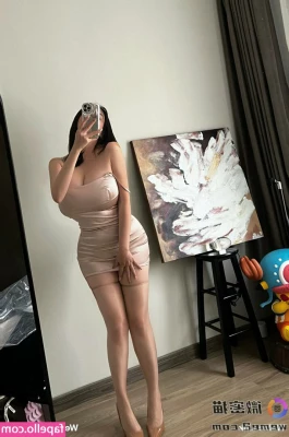 Tong xiaoxin [ tong-xiaoxin ] - Did you catch my anal play video? 👀🍑