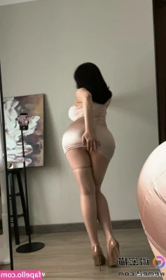 Tong xiaoxin [ tong-xiaoxin ] - BIG GIRL KESHA BBW COMES THRU AND SHOWS OUT  BEHIND THE SCENES