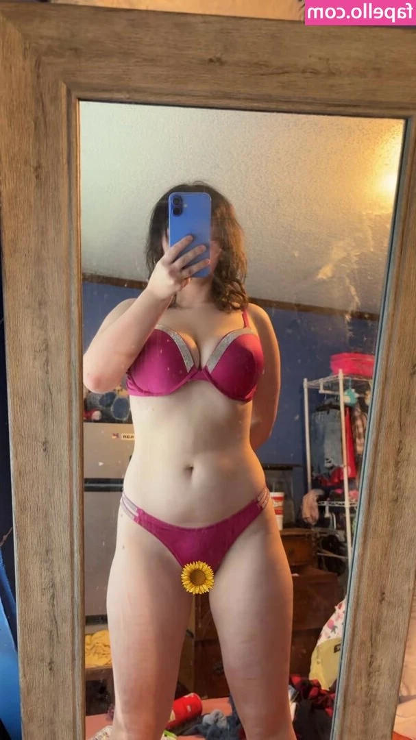 fatcoochiequeen - Perky nips