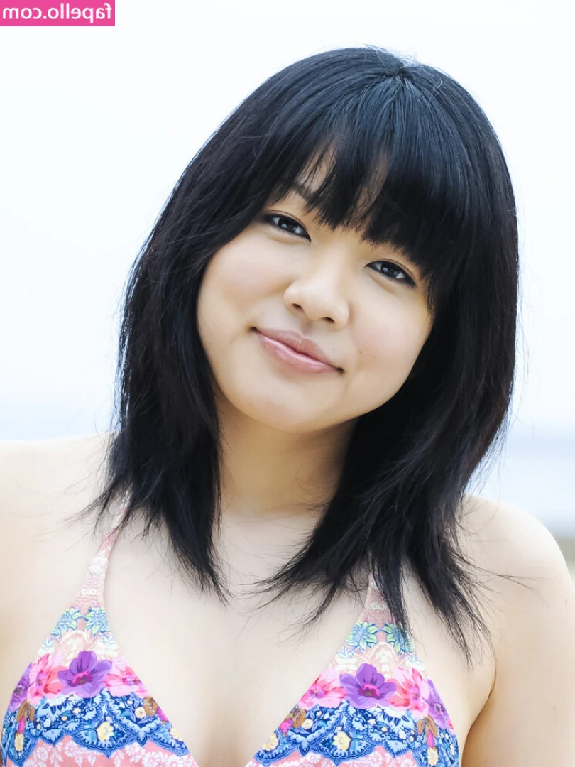 Airi Minami [ airi-minami ] - Y’all know I keep my pussy SNATCHED. Wanna eat me out?