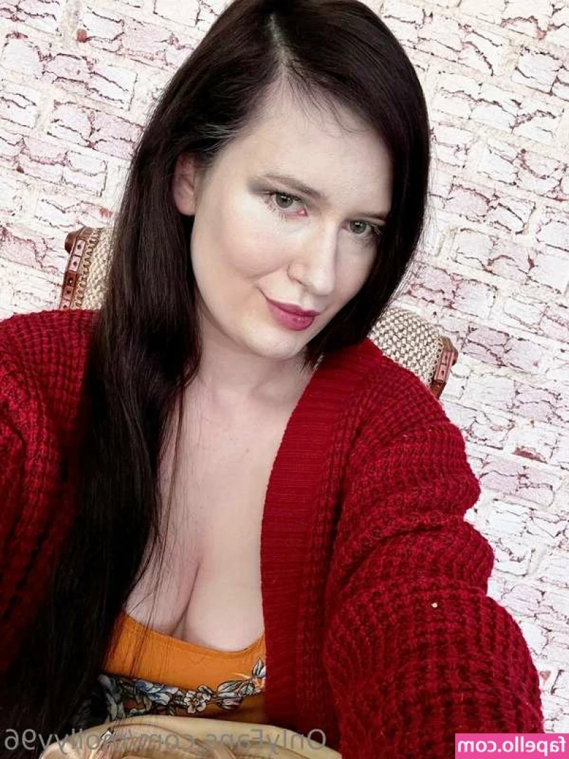 Classy Gothic Witch [ classy-gothic-witch ] - Hot body - hmm.. heaven on earth 😇😼