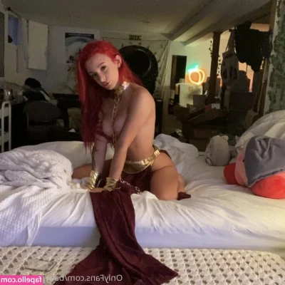 Slave Girl Leia Girls [ slave-girl-leia-girls ] - Oh... don’t mind the plaster