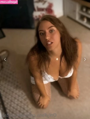 Harriet - Lick my pussy in the shower