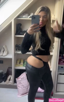 Chloe Ferry [ chloe-ferry ] - Pung- 18 Year Old Satisfies Perverted Desires  This girl was freshly