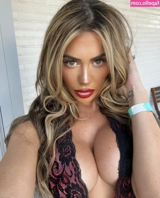 Chloe Ferry [ chloe-ferry ] - Tão gostoso o rabo desse cara     Today full video 4pm  Hoje vídeo