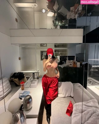 lalily.xo [ lalily-xo ] - stream starts in 5 mins !