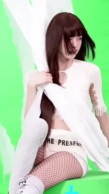 itzy.all.in.us [ itzy-all-in-us ] - ”SMOKE AND STROKE” - Smoke play, blowjobs, ball teasing, and a