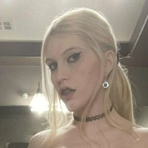 ts_izzy_wilde