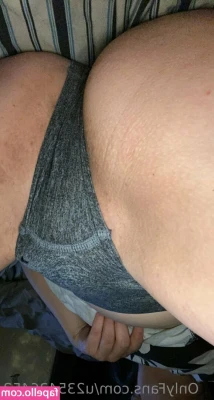 Makayla Vanriel [ makayla-vanriel ] - Ame la mesa de pool😈😏