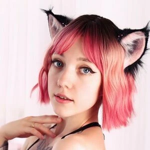 Hailly Senpai