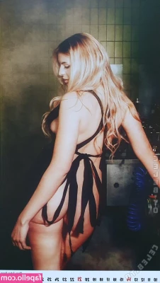 Antonia Hemmer [ antonia-hemmer-4 ] - Will you sign these?