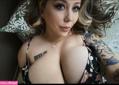 _arkansaslady [ arkansaslady ] - Un “lobo feroz” que devore a esta Caperucita por favor!!! 🔥